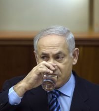 نتنياهو ممنوع من السفر