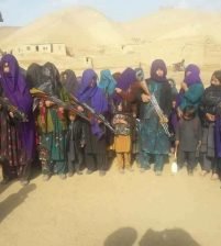 أفغانيات يتسلحن للدفاع عن مناطقهن