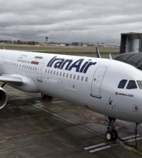 إيران تتسلم أول طائرة “إيرباص” بموجب الإتفاق النووي