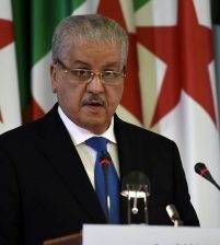 سلال: الجزائر تعرف يناير ولا تعرف الربيع العربي