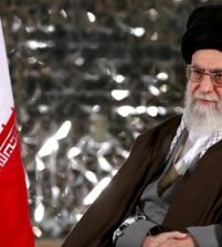 خامنئي: الأمن اهم نقطة في انتخابات الرئاسة