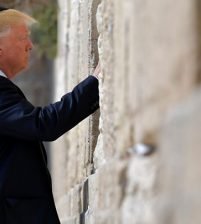 وزير إسرائيل : الهدف إيقاف تمدد الشيعة