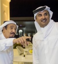 الاربعاء قطر في الكويت والمقاطعين في القاهرة