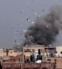 مقتل العشرات في اليمن بعد غارات السعودية