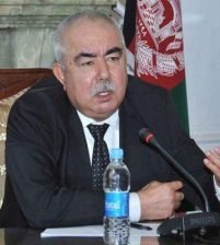 الجنرال دوستم طلب من غني ان يستقيل من الرئاسة