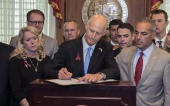 امريكا: تسليح المعلمين ضد التلاميذ في فلوريدا