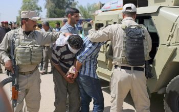 كردستان تسلم بغداد المئات من عناصر داعش