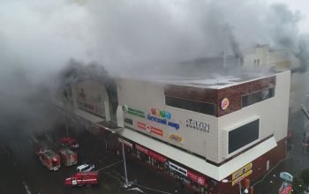 روسيا: مقتل 48 داخل مركز تجاري بسبب الحريق