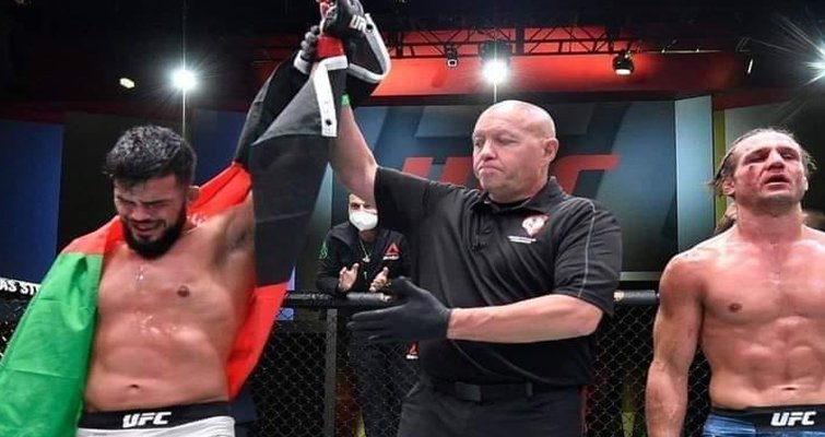 نصرت حقپرست دوازدهمین پیروزی اش در مبارزات آزاد را جشن گرفت